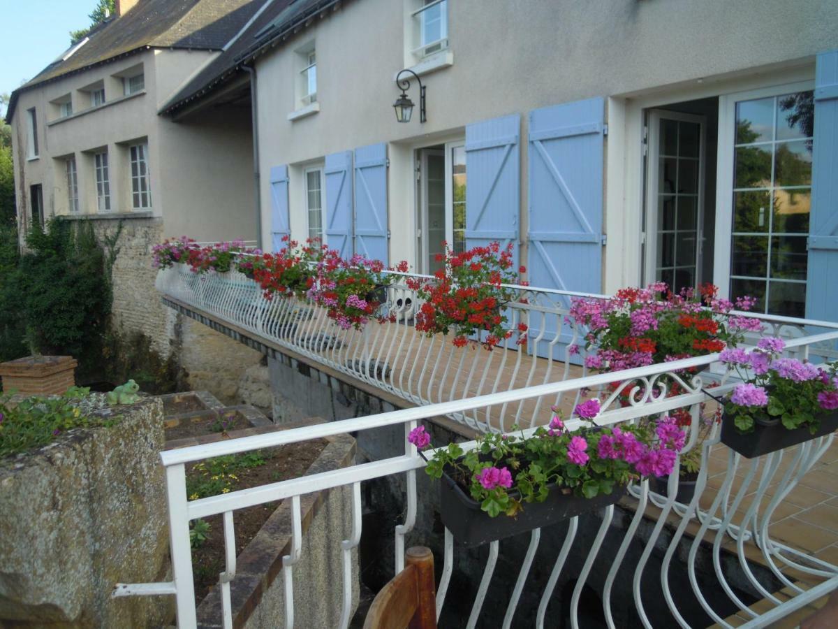 Bed and Breakfast Moulin De L'Abbesse Thouars Exteriér fotografie