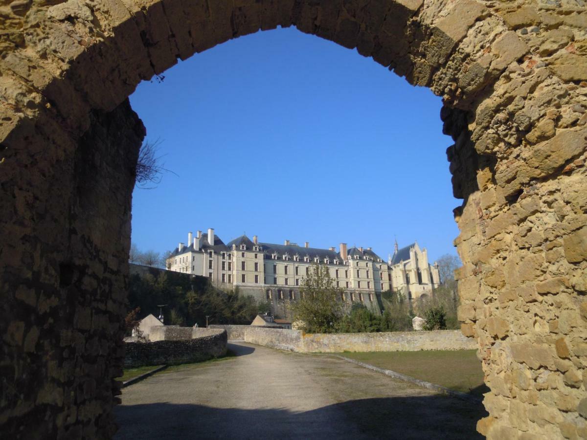 Bed and Breakfast Moulin De L'Abbesse Thouars Exteriér fotografie