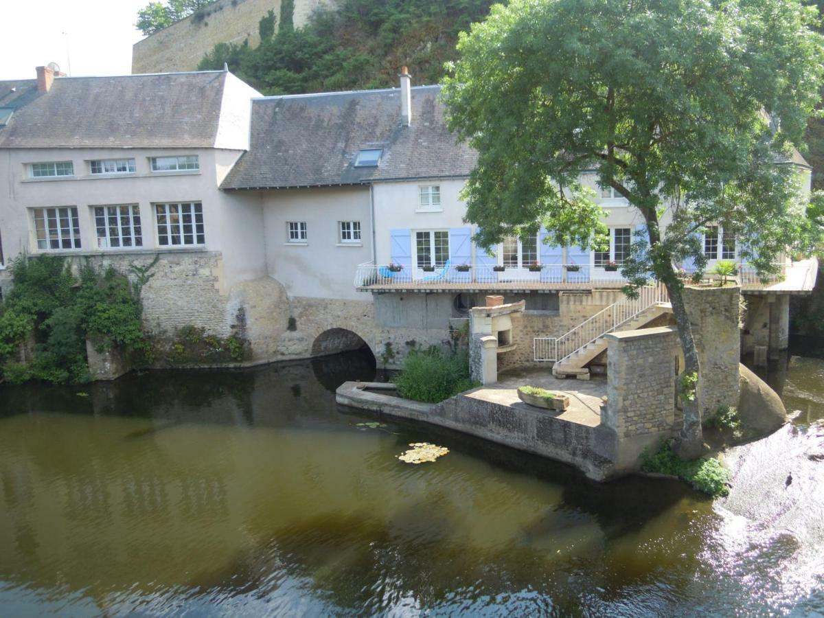 Bed and Breakfast Moulin De L'Abbesse Thouars Exteriér fotografie